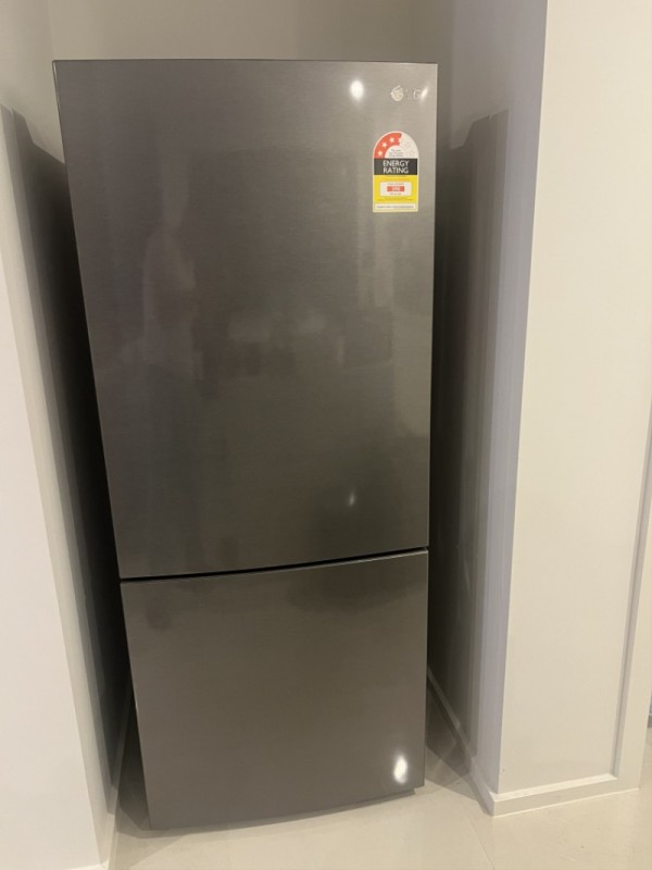 refrigerator(1).jpg