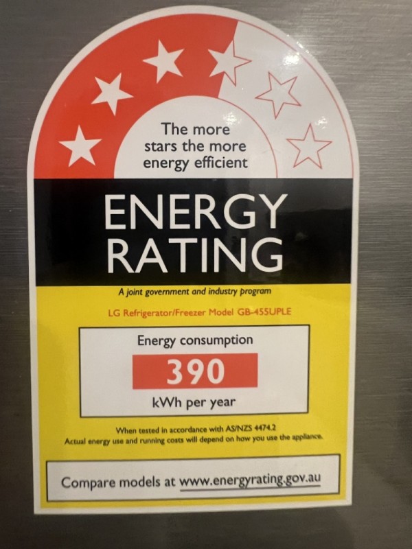 refrigerator(2).jpg